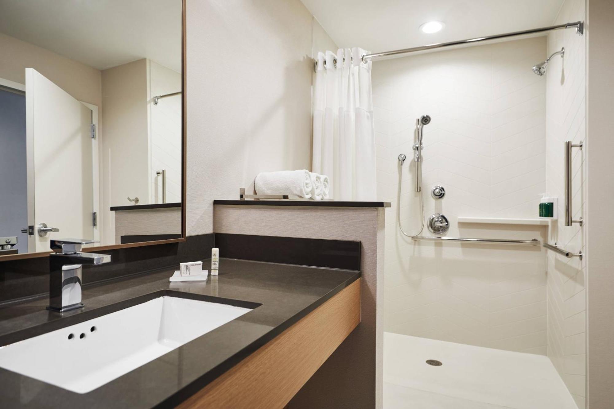 Fairfield Inn & Suites By Marriott Kansas City Belton מראה חיצוני תמונה